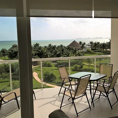 Swim The Caribbean & Work With A View Apartment